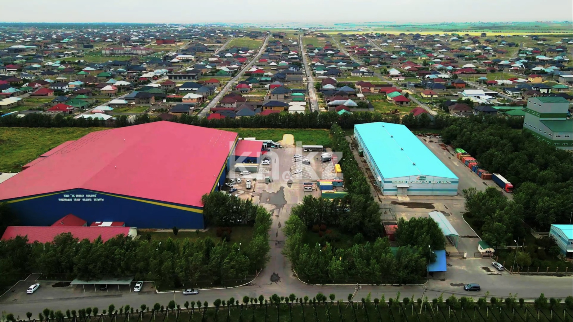 Аренда базы, 1000 м² - Недвижимость в Шымкенте - страница 2 фото 7 из 9