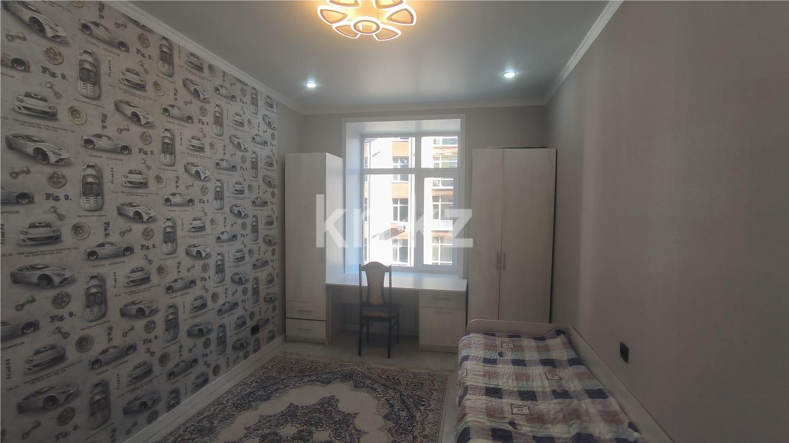 Продажа 4-комнатной квартиры, 118 м², ул. Букетова - Продажа  четырехкомнатных квартир в Караганде фото 9 из 27