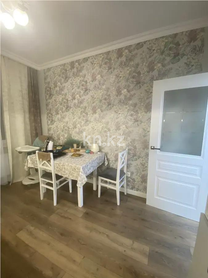Продажа 2-комнатной квартиры, 65 м², ул. Аманжолова, дом  26/1 в Астане - фото 2