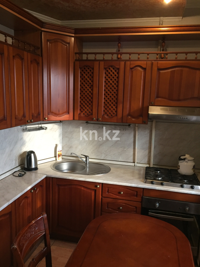 Аренда 3-комнатной квартиры, 75 м², мкр-н Аксай-1 - Аренда  трехкомнатных квартир помесячно в Алматы с фото фото 2 из 16