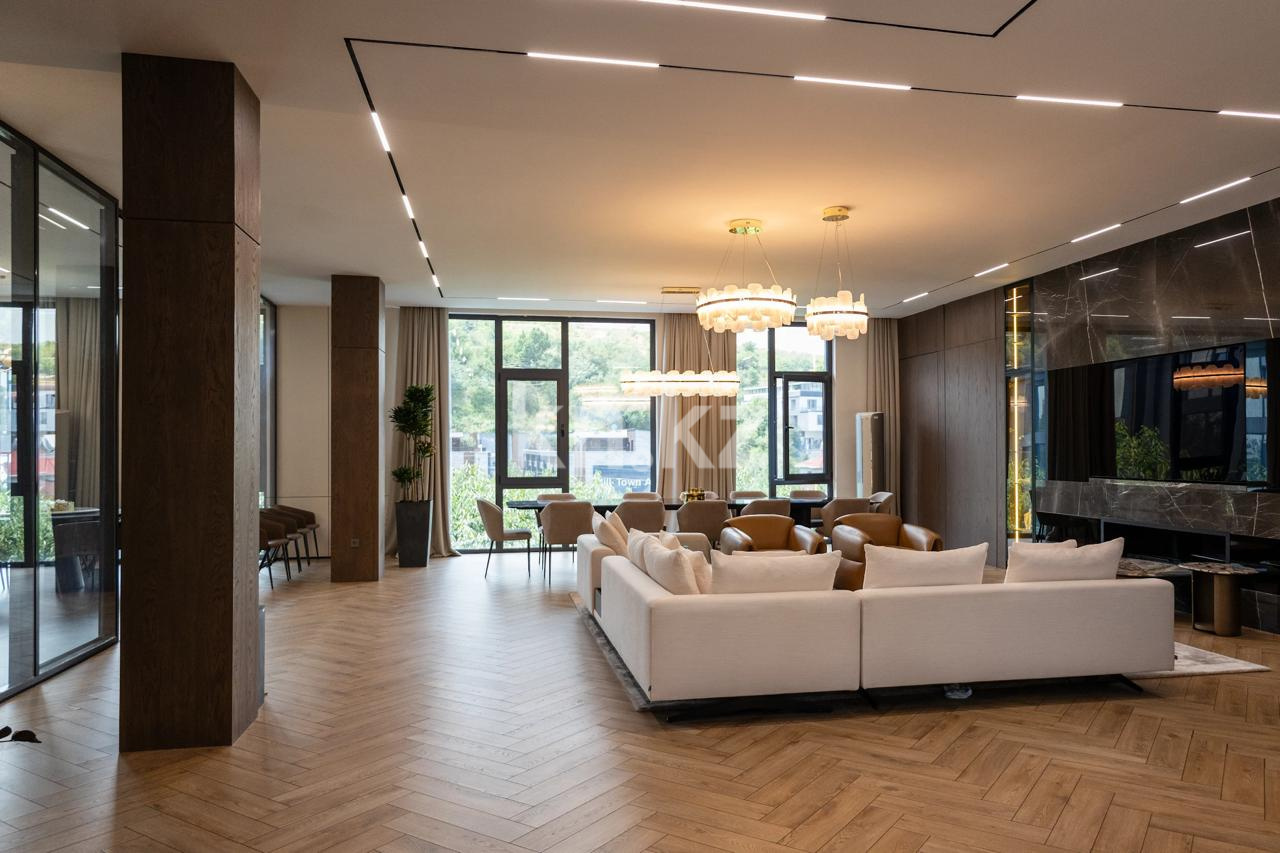 Продажа 6-комнатной квартиры, 650 м² - Продажа пятикомнатных и более квартир в Алматы фото 1 из 40