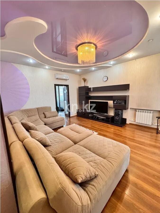 Продажа 4-комнатной квартиры, 100 м² в Караганде