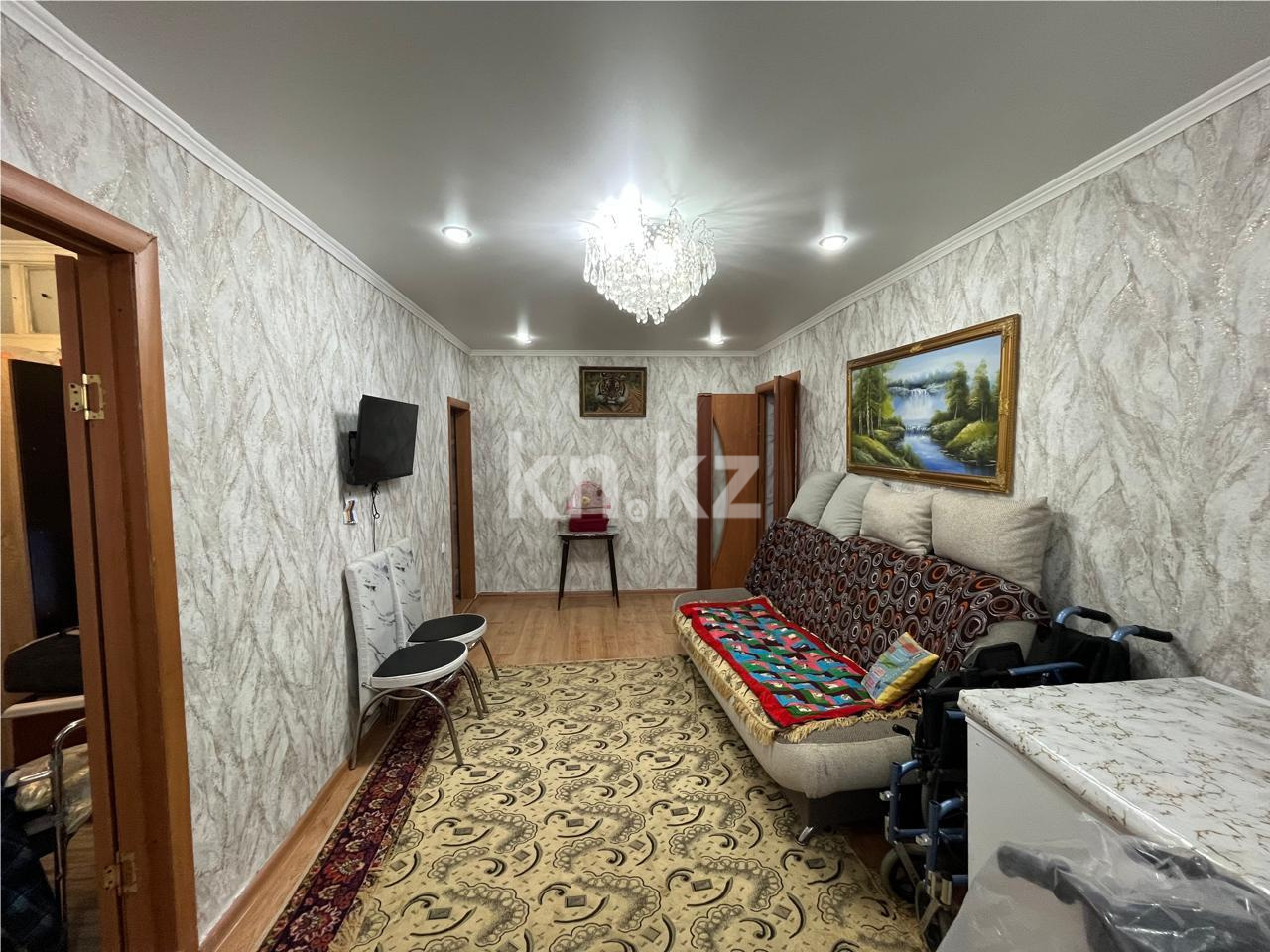 Продажа 2-комнатной квартиры, 43 м², ул. Жекибаева - Продажа квартир в Караганде фото 2 из 9