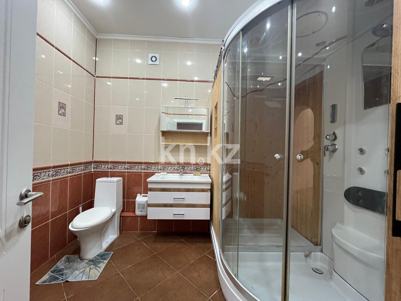 Продажа 2-комнатной квартиры, 88 м², пр. Н. Абдирова, дом  35А - Продажа  двухкомнатных квартир в Караганде фото 9 из 13