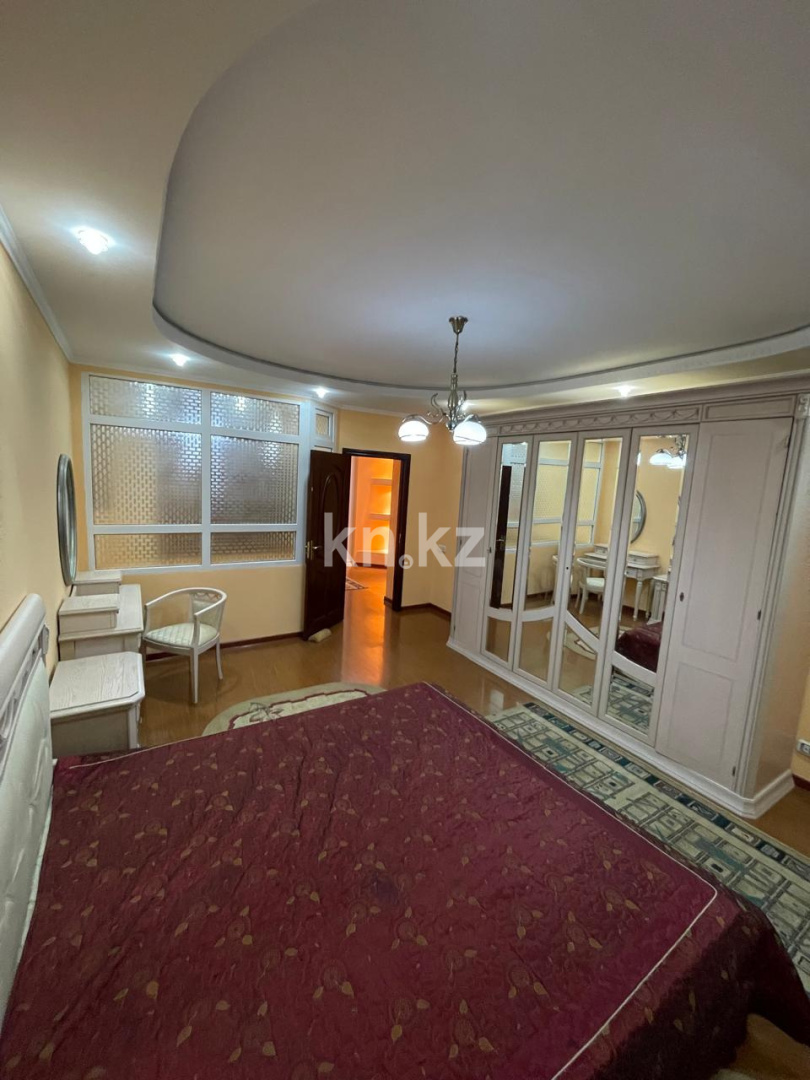 Аренда 3-комнатной квартиры, 115 м², ул. Хусаинова, дом  225 - Аренда  трехкомнатных квартир помесячно в Алматы фото 3 из 7