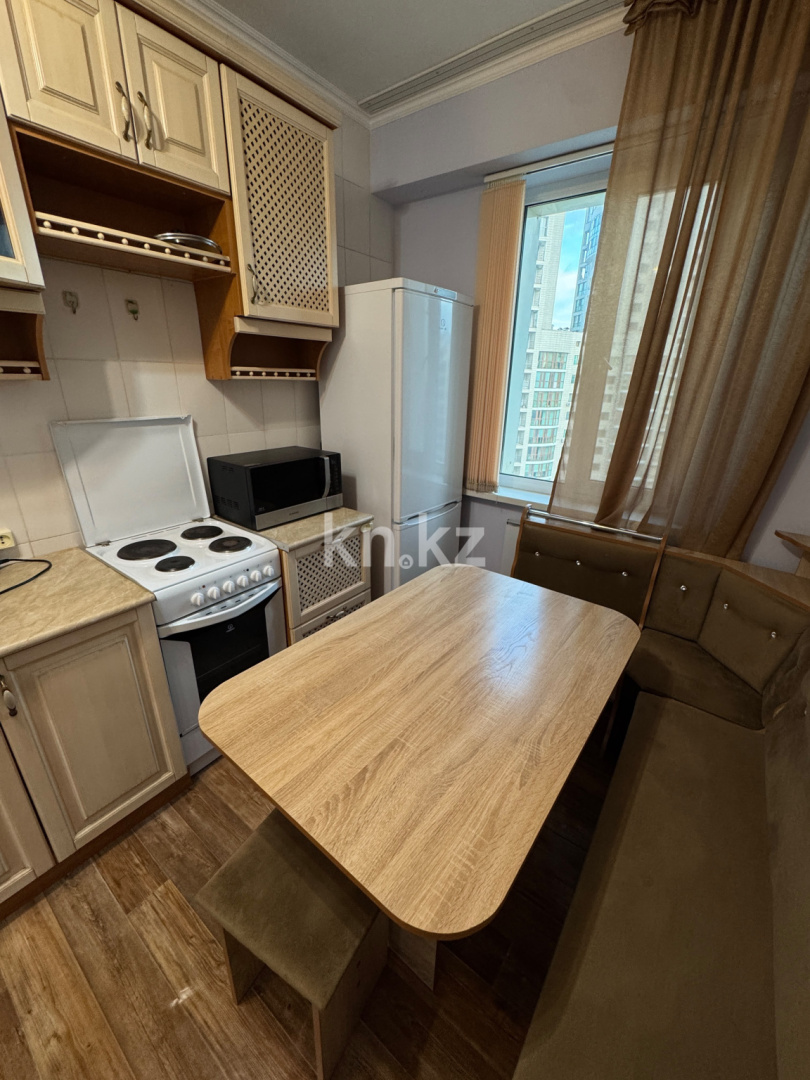 Аренда 2-комнатной квартиры, 75 м² - Аренда двухкомнатных квартир помесячно в Астане фото 1 из 19
