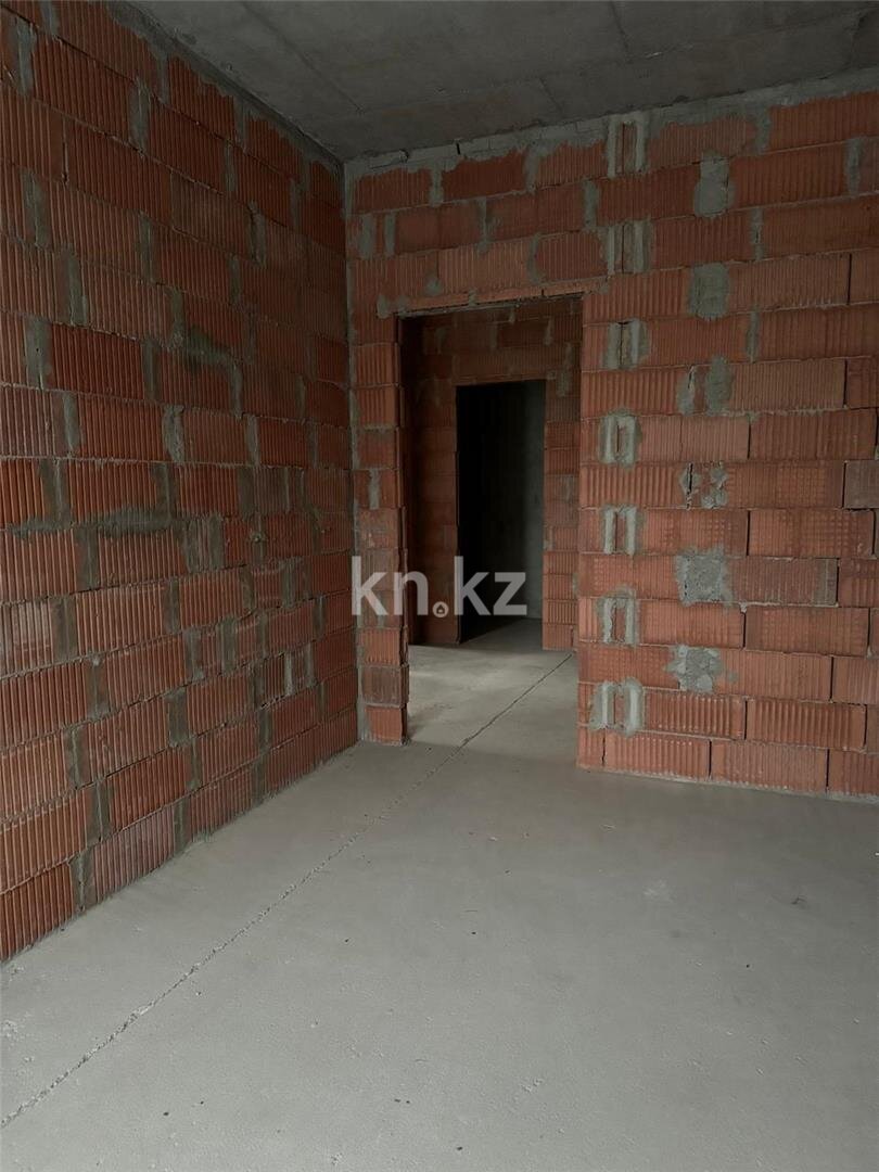 Продажа 3-комнатной квартиры, 107 м² в Караганде - фото 17