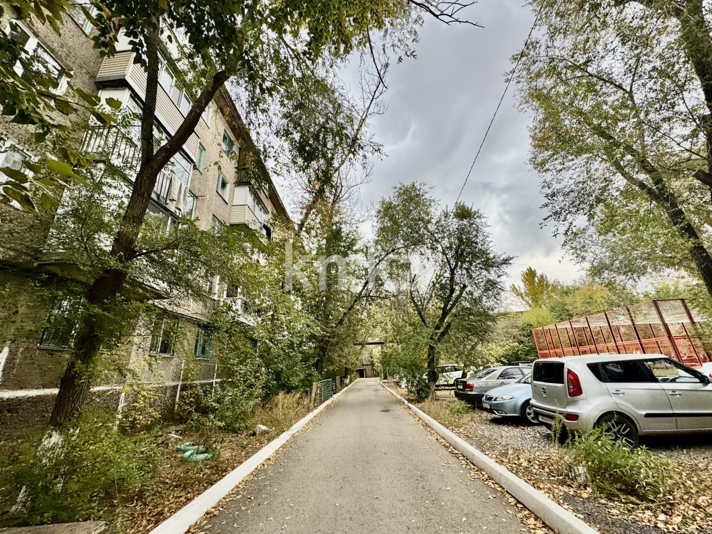 Продажа 2-комнатной квартиры, 43 м², ул. Ержанова, дом  37 фото 16 из 17 | kn.kz Продажа 2-комнатной квартиры, 43 м², ул. Ержанова, дом  37 - Продажа квартир в Караганде фото 16 из 17