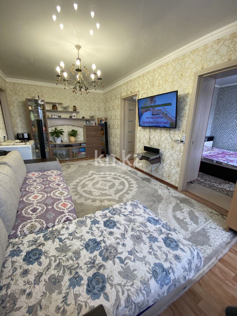 Продажа 3-комнатной квартиры, 48.3 м², мкр-н Восток-2, дом  13 - Продажа квартир в Караганде фото 2 из 13