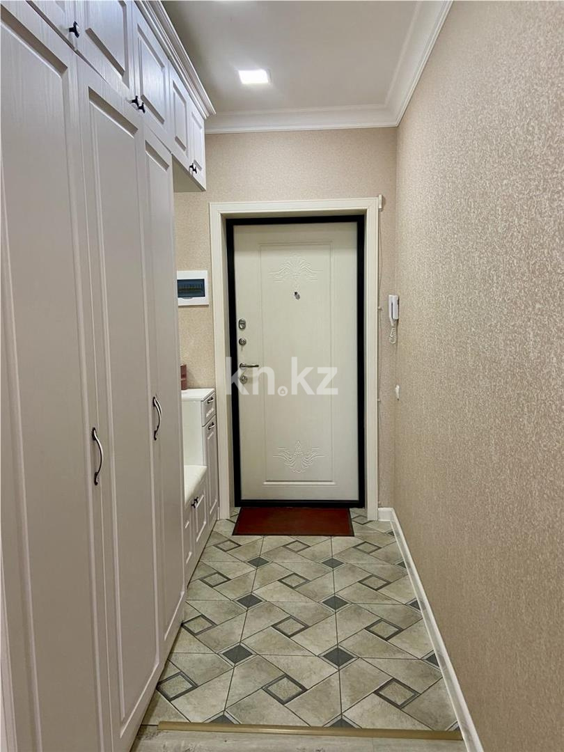 Продажа 3-комнатной квартиры, 109 м², пр. Республики, дом  42 в Караганде - фото 19