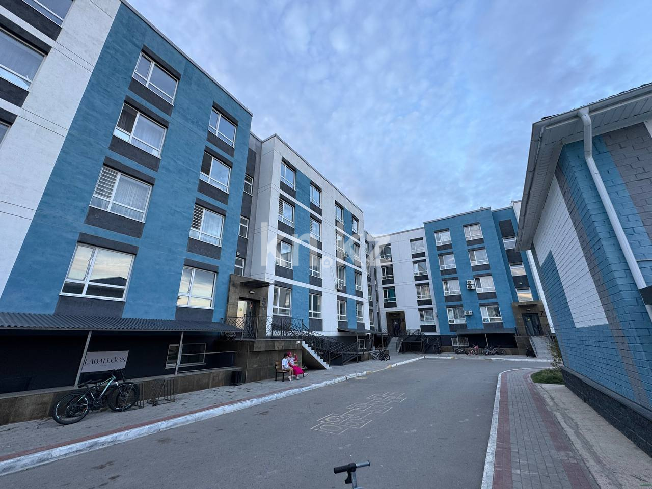 Продажа 3-комнатной квартиры, 72.3 м², ул. Е-314, дом  20 - ул. Хусейна бен Талала - Продажа квартир в Астане фото 1 из 25