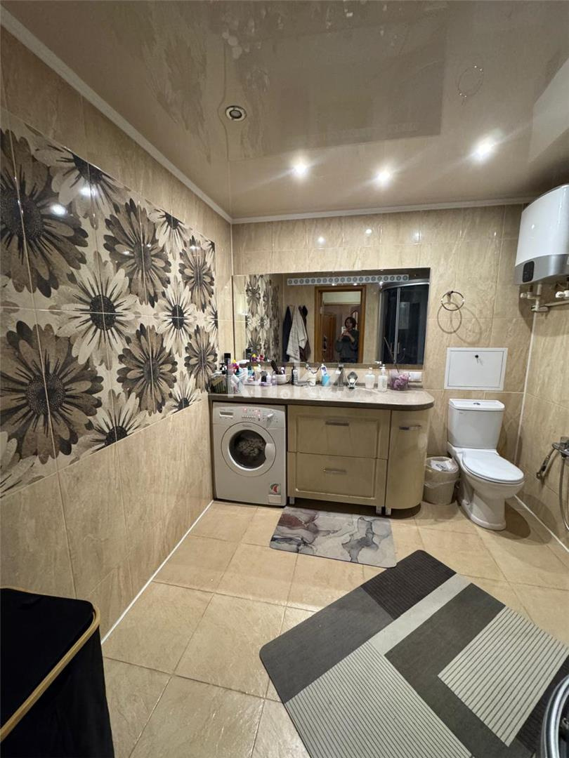 Продажа 4-комнатной квартиры, 93 м² - Продажа квартир в Караганде - страница 4 фото 13 из 19