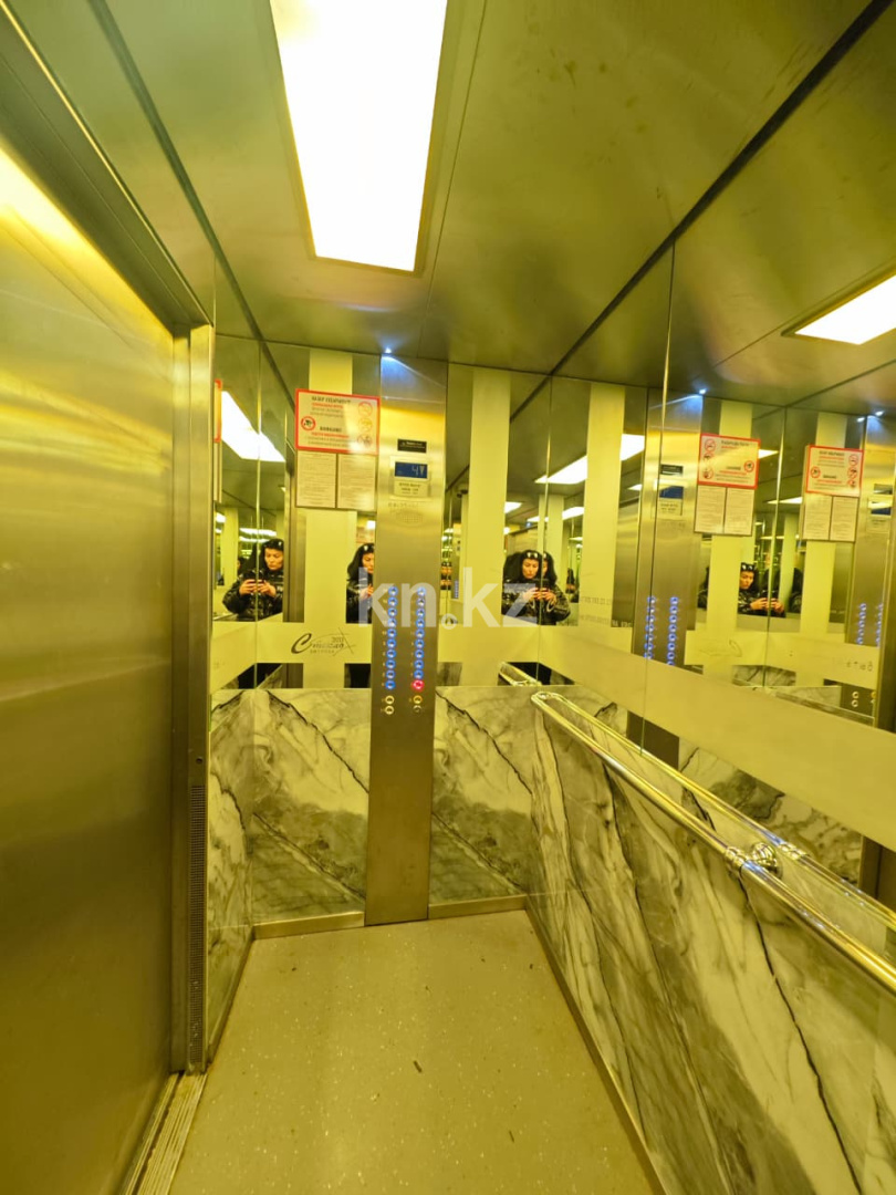 Продажа 2-комнатной квартиры, 42 м², пр. Шахтеров, дом  52б - Продажа квартир в Караганде фото 9 из 11