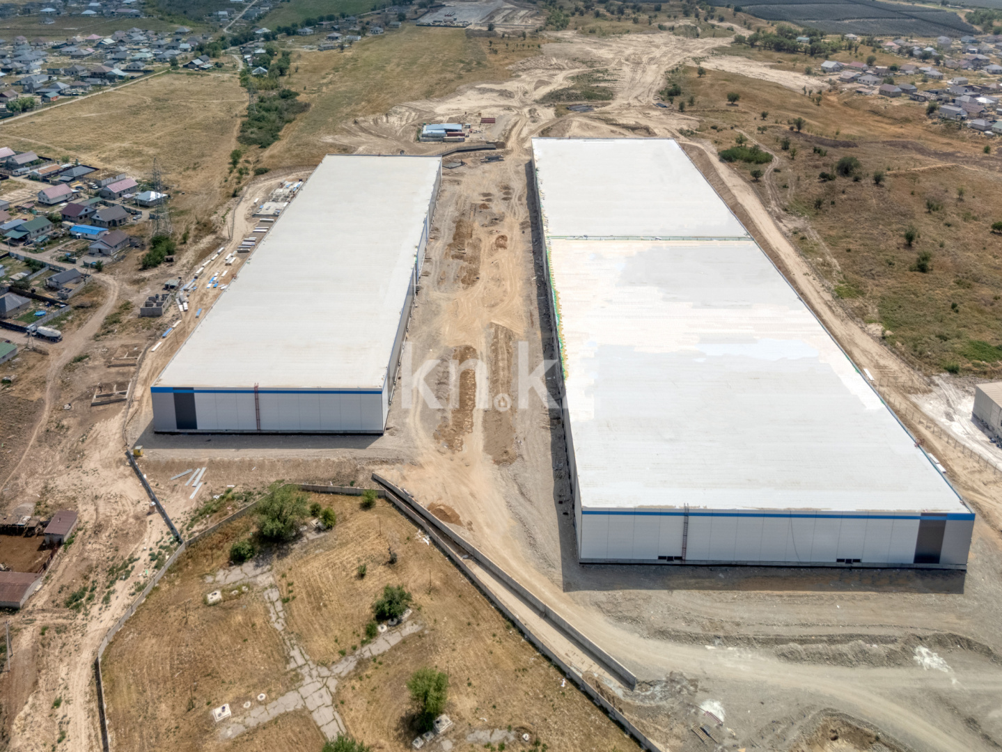 Аренда , 17500 м², Кульджинский тракт, дом  200 - Аренда баз, складов и промышленной недвижимости в Алматы фото 1 из 12