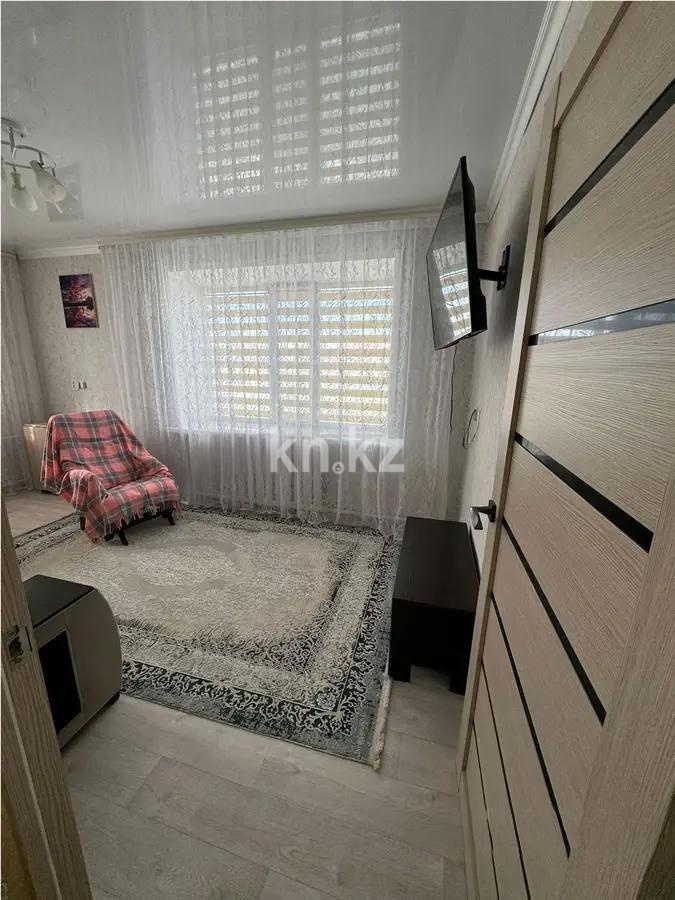 Продажа 3-комнатной квартиры, 63 м², ул. Школьная, дом  61 - Продажа квартир в Абае фото 1 из 6