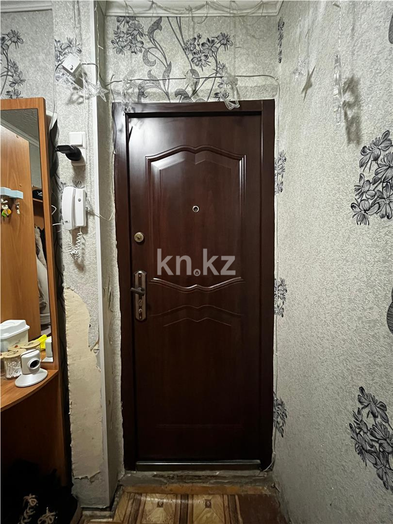 Продажа 3-комнатной квартиры, 62 м², 13-й мкр. - Продажа  трехкомнатных квартир в Караганде с фото фото 12 из 16