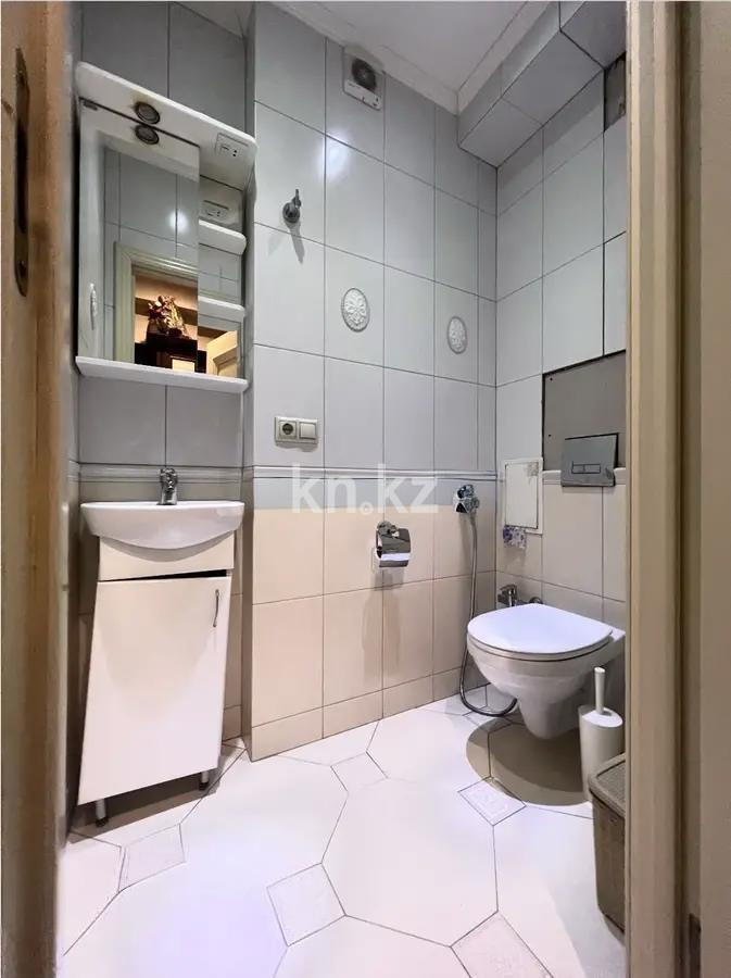 Продажа 3-комнатной квартиры, 62 м², ул. Жайсан, дом  5 в Алматы - фото 4