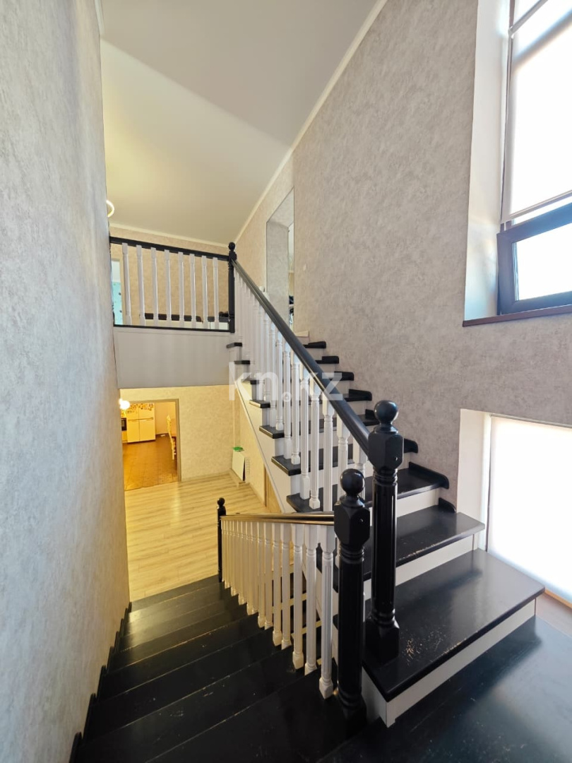 Продажа 7-комнатного дома, 450 м² в Караганде - фото 10