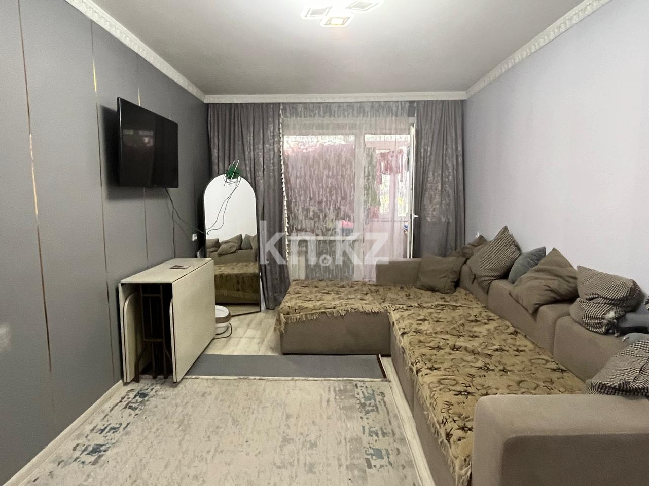 Продажа 3-комнатной квартиры, 61 м², 16 микрорайон, дом  47 - Продажа  трехкомнатных квартир в Караганде фото 1 из 7