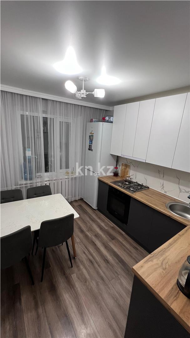 Продажа 3-комнатной квартиры, 65 м², ул. Рыскулова - Продажа  трехкомнатных квартир в Караганде фото 10 из 22