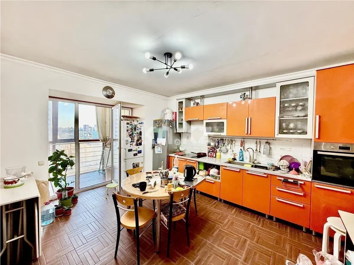 Продажа 2-комнатной квартиры, 92 м², ул. Байтурсынова, дом  19 в Астане - фото 2