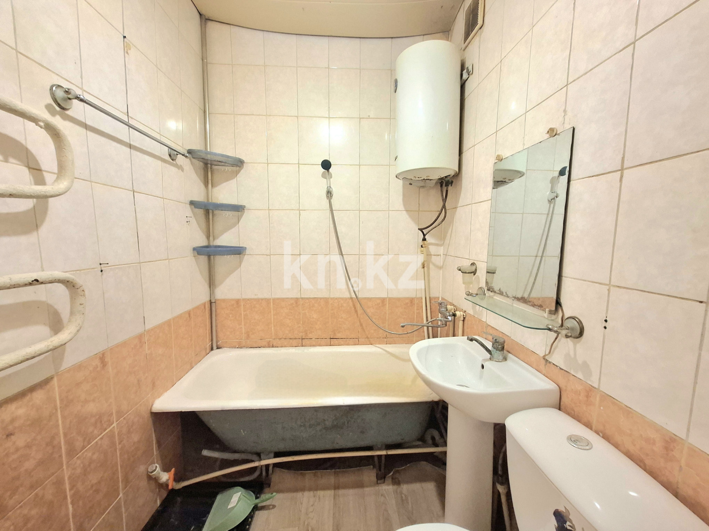 Продажа 2-комнатной квартиры, 42 м² - Продажа двухкомнатных квартир в Караганде - страница 3 фото 11 из 14