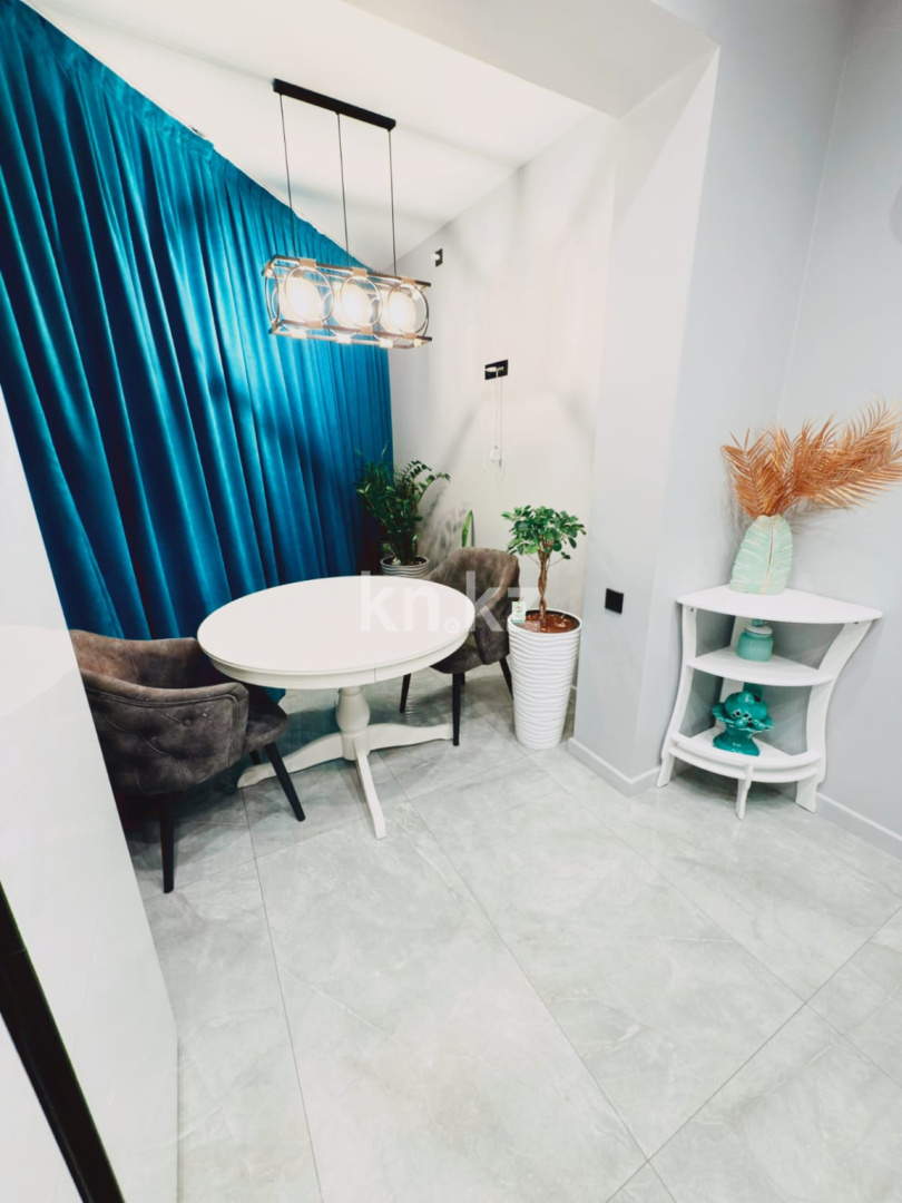 Продажа 4-комнатной квартиры, 129.4 м², ул. Кенесары хана - Продажа и аренда недвижимости в Алматы фото 20 из 40