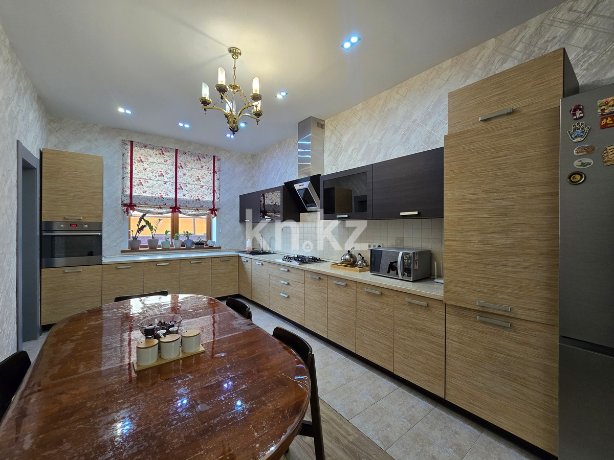 Продажа 7-комнатного дома, 211 м², мкр. Рахат - Продажа домов, коттеджей в Алматы фото 30 из 40