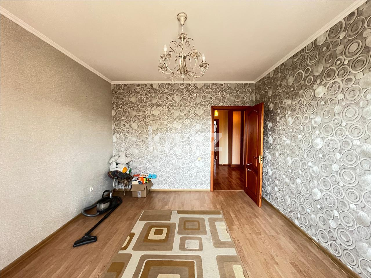 Продажа 3-комнатной квартиры, 92 м², пр. Шахтеров, дом  31а - Продажа  трехкомнатных квартир в Караганде фото 8 из 16