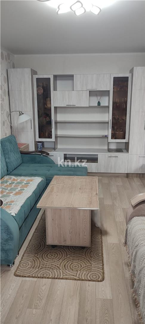 Продажа 2-комнатной квартиры, 45 м², ул. Абая - Продажа  двухкомнатных квартир в Темиртау фото 1 из 18