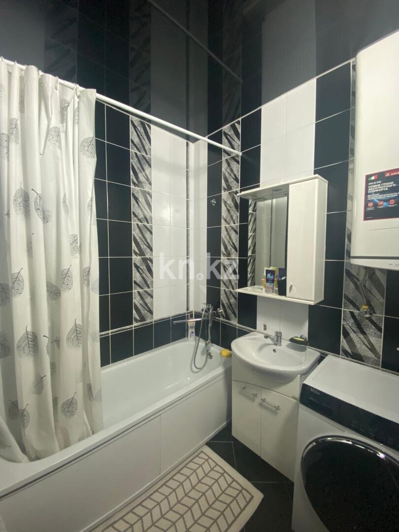 Продажа 3-комнатной квартиры, 98.2 м² в Караганде - фото 18