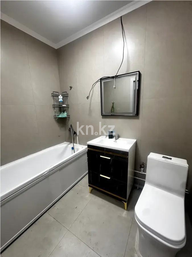 Продажа 1-комнатной квартиры, 39 м², мкр-н Кокжиек, дом  11 в Алматы - фото 4