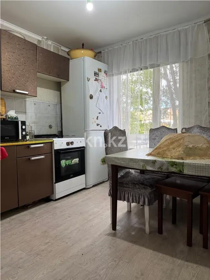 Продажа 2-комнатной квартиры, 50 м², ул. Карла Маркса, дом  14а - Продажа квартир в Шахтинске без посредников фото 3 из 6