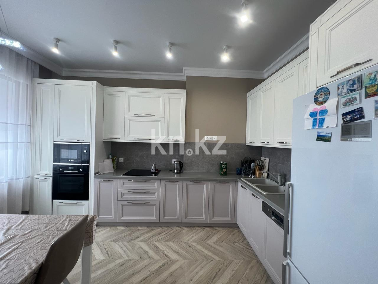 Продажа 3-комнатной квартиры, 94 м², ул. Сатыбалдина, дом  30 - Продажа квартир в Караганде фото 14 из 27