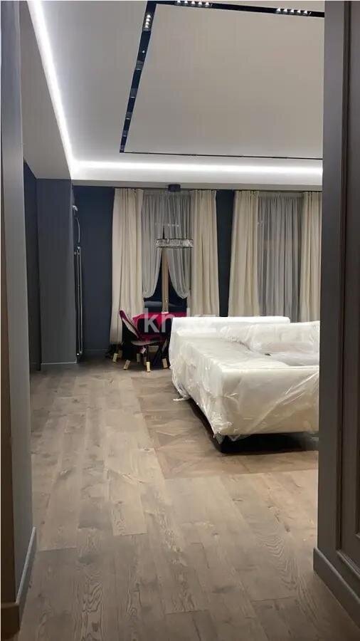 Продажа 3-комнатной квартиры, 220 м² в Алматы