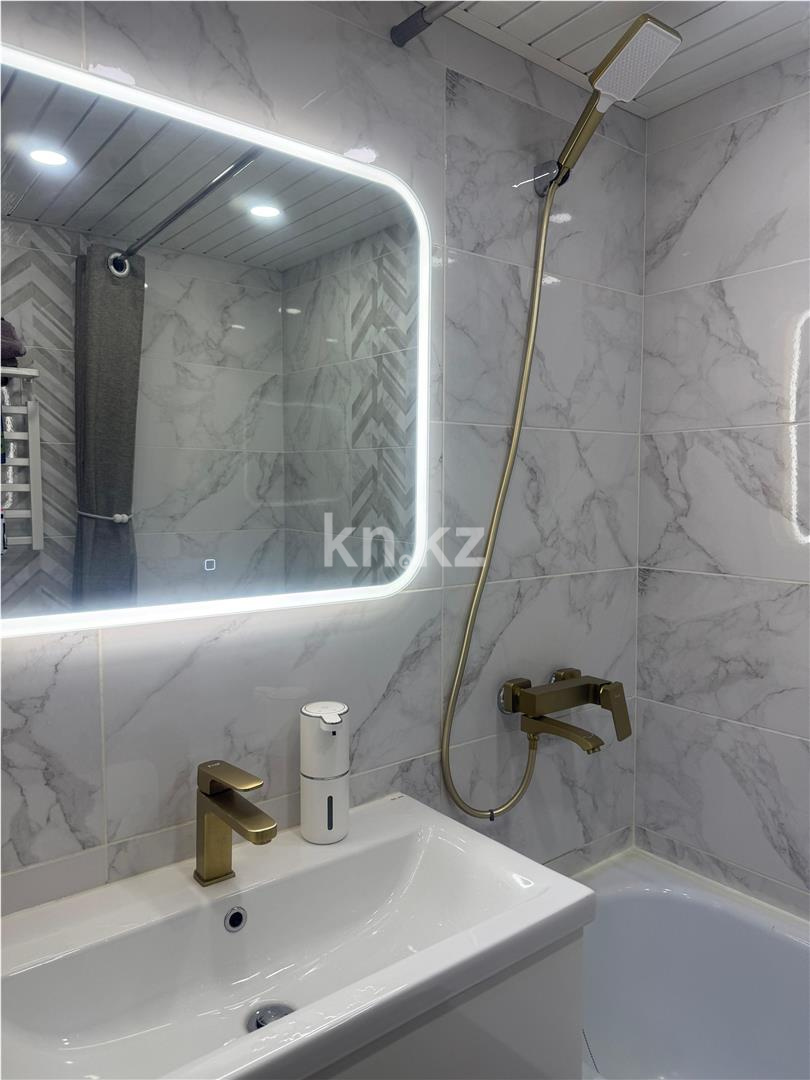 Продажа 3-комнатной квартиры, 69.9 м², ул. Куйши Дина в Астане - фото 17