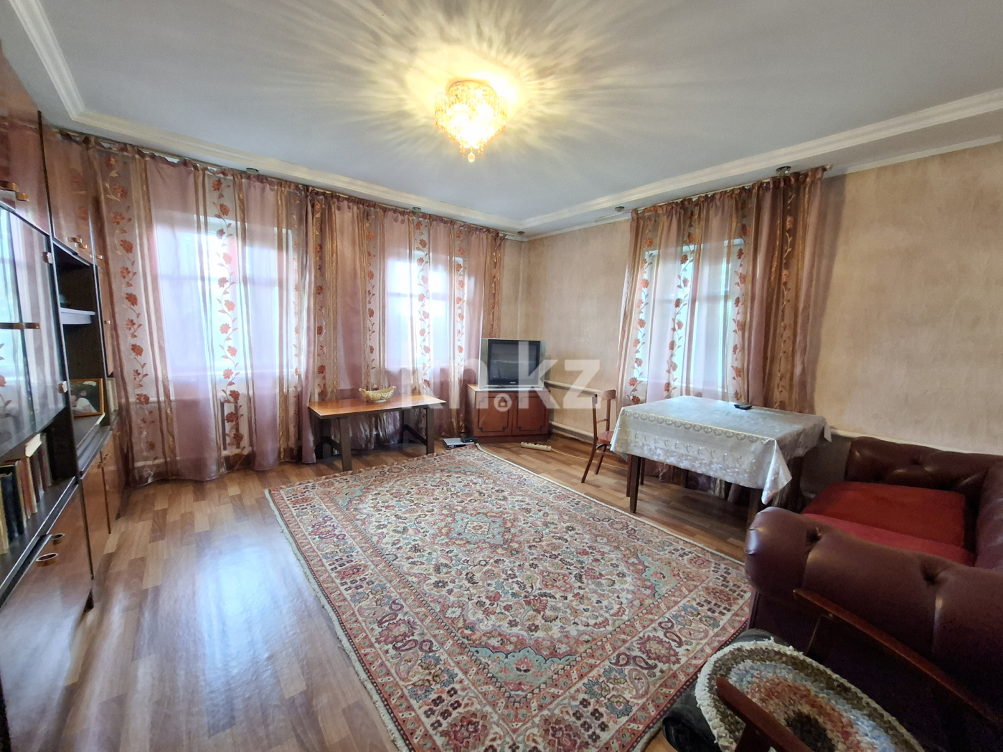 Продажа 5-комнатного дома, 129.9 м², ул. Летняя - Продажа домов и коттеджей в Караганде фото 1 из 15