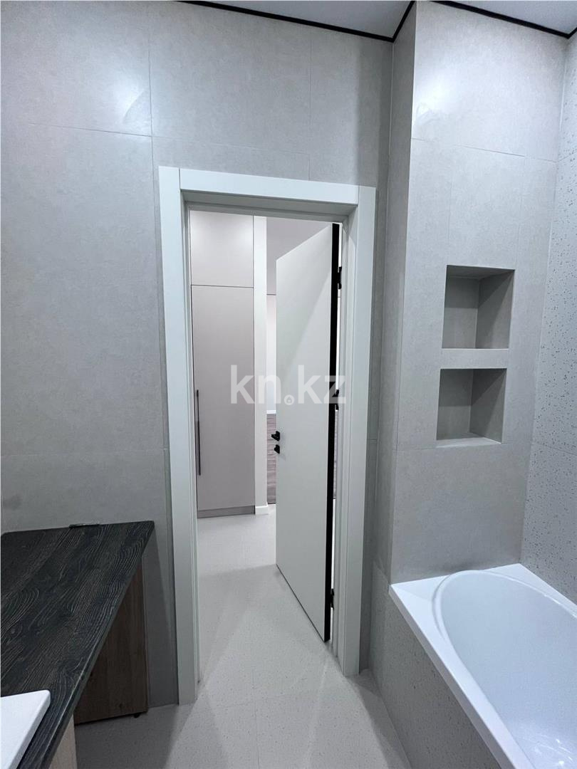 Продажа 2-комнатной квартиры, 52 м², ул. Муканова - Продажа квартир в Караганде фото 23 из 46