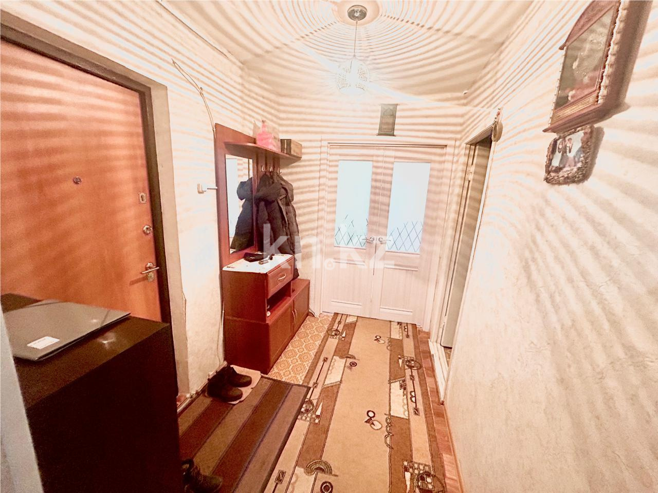 Продажа 3-комнатной квартиры, 67 м², ул. Петрова - Продажа  трехкомнатных квартир в Астане фото 1 из 19