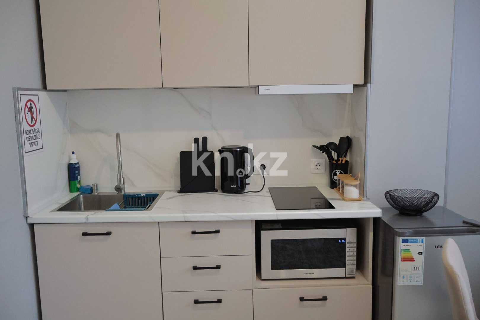 Аренда 1-комнатной квартиры посуточно, 32 м², ул. Керей, Жанибек хандар, дом  9 - пр. Кабанбай батыра - Аренда квартир посуточно в Астане без посредников фото 9 из 25