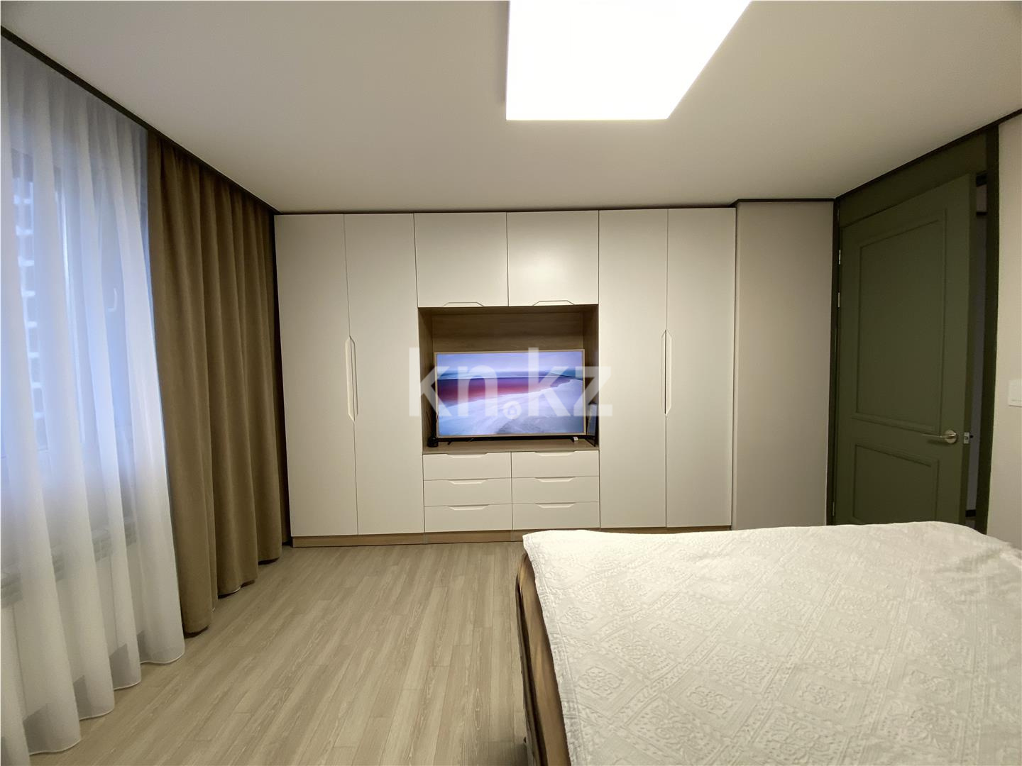 Продажа 3-комнатной квартиры, 90 м², ул. Бухар жырау в Астане - фото 11