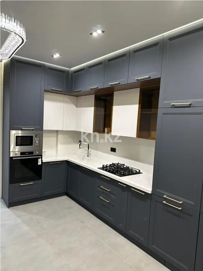Продажа 2-комнатной квартиры, 69.5 м², ул. Халиуллина, дом  140/5 - Продажа квартир в Алматы фото 1 из 3