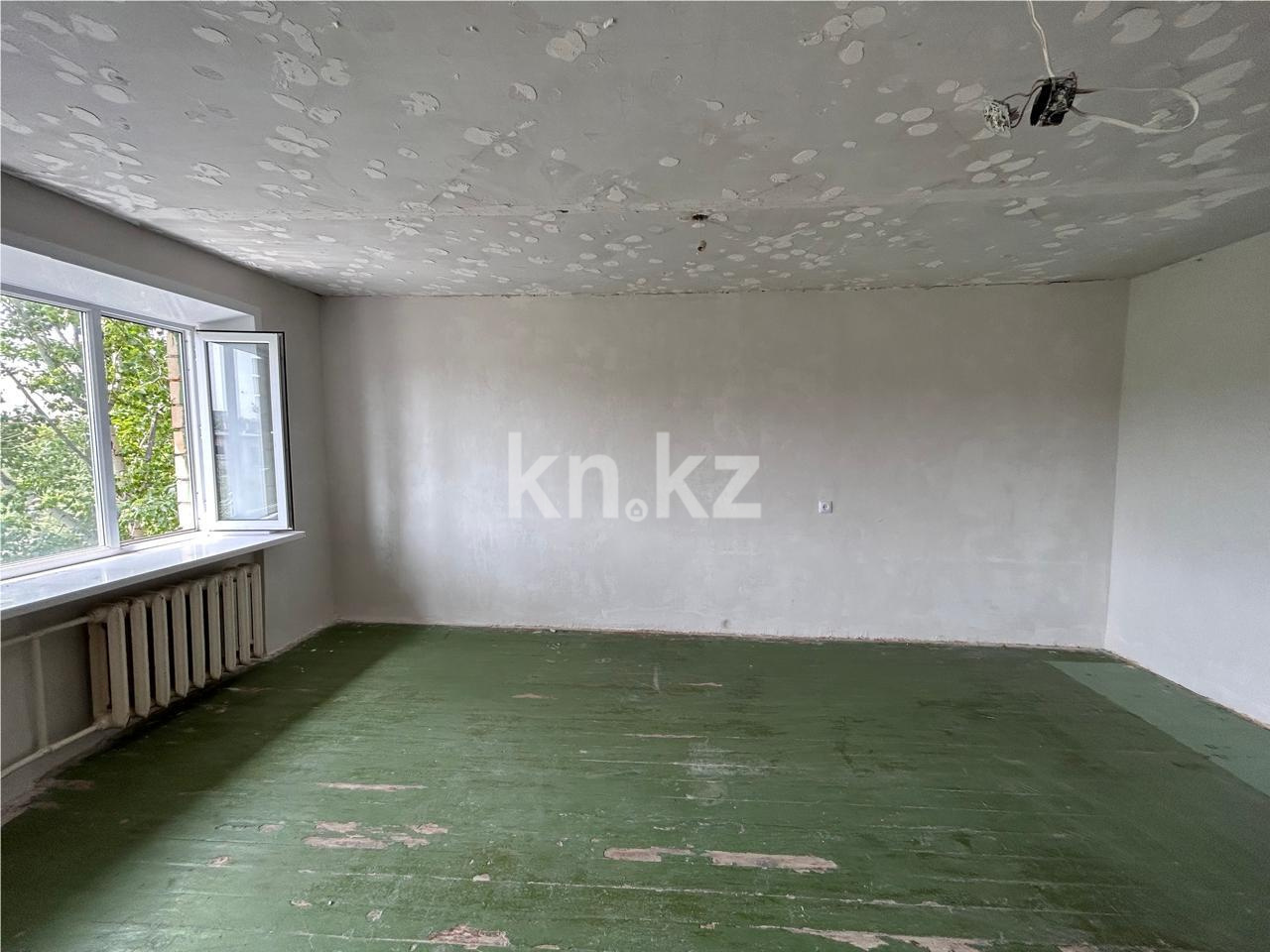 Продажа 3-комнатной квартиры, 65 м², ул. Абая - Продажа  трехкомнатных квартир в Темиртау фото 1 из 11