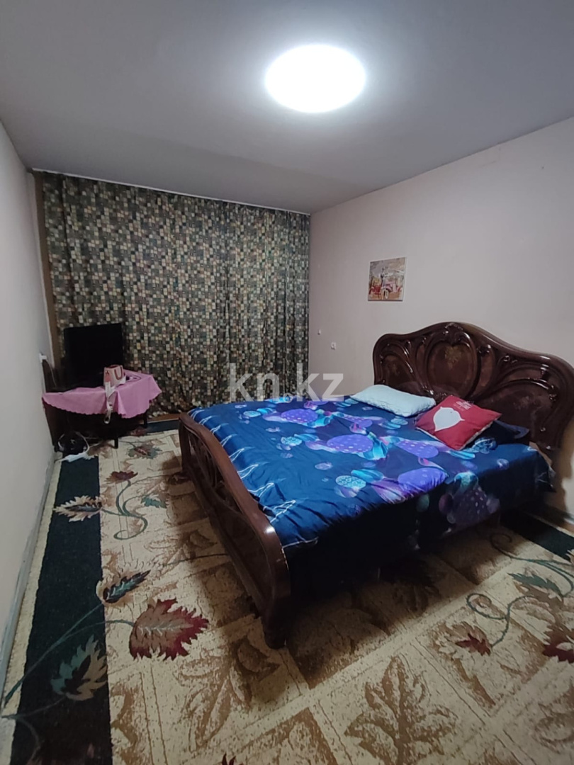 Аренда 1-комнатной квартиры посуточно, 32 м², Орбита-4 мкр-н, дом  5 - Аль-Фараби/Мустафина - Аренда квартиры посуточно в Алматы фото 1 из 4