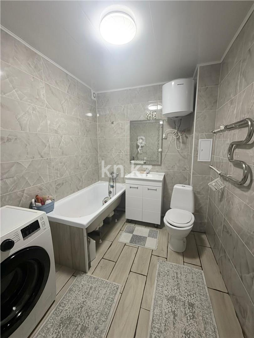 Продажа 3-комнатной квартиры, 60 м² - Продажа квартир в Караганде - страница 2 фото 9 из 10