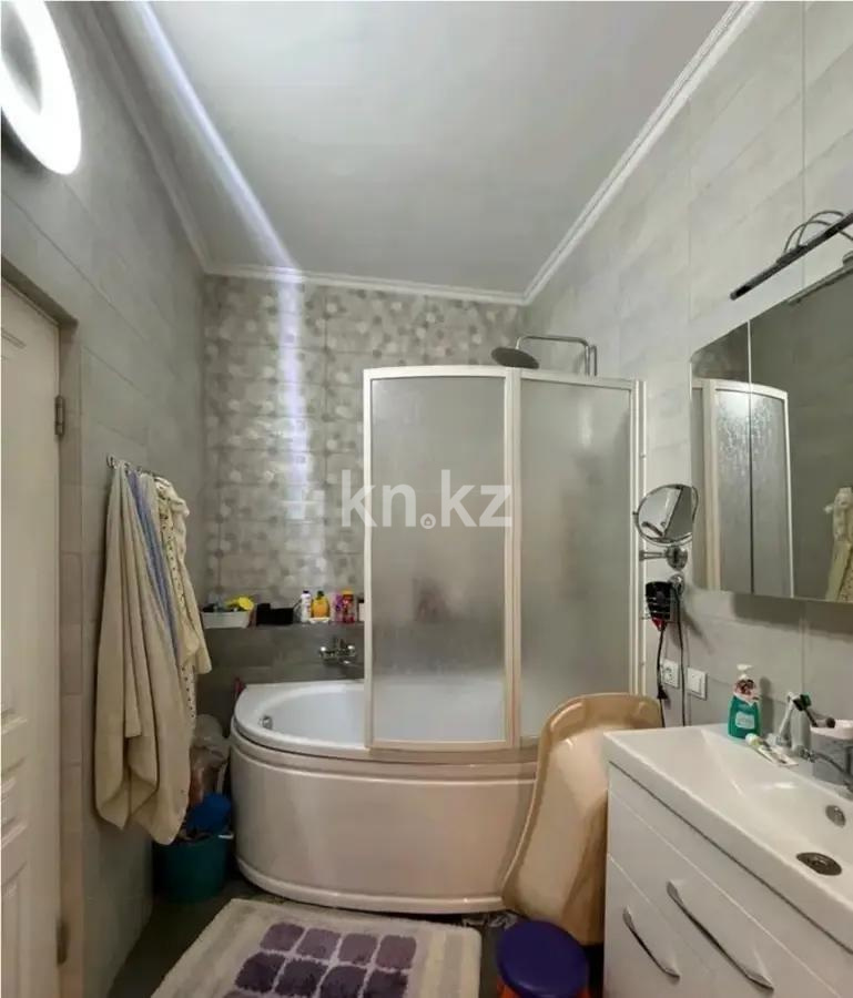 Продажа 2-комнатной квартиры, 75 м², пр. Гагарина, дом  133/1 в Алматы - фото 4