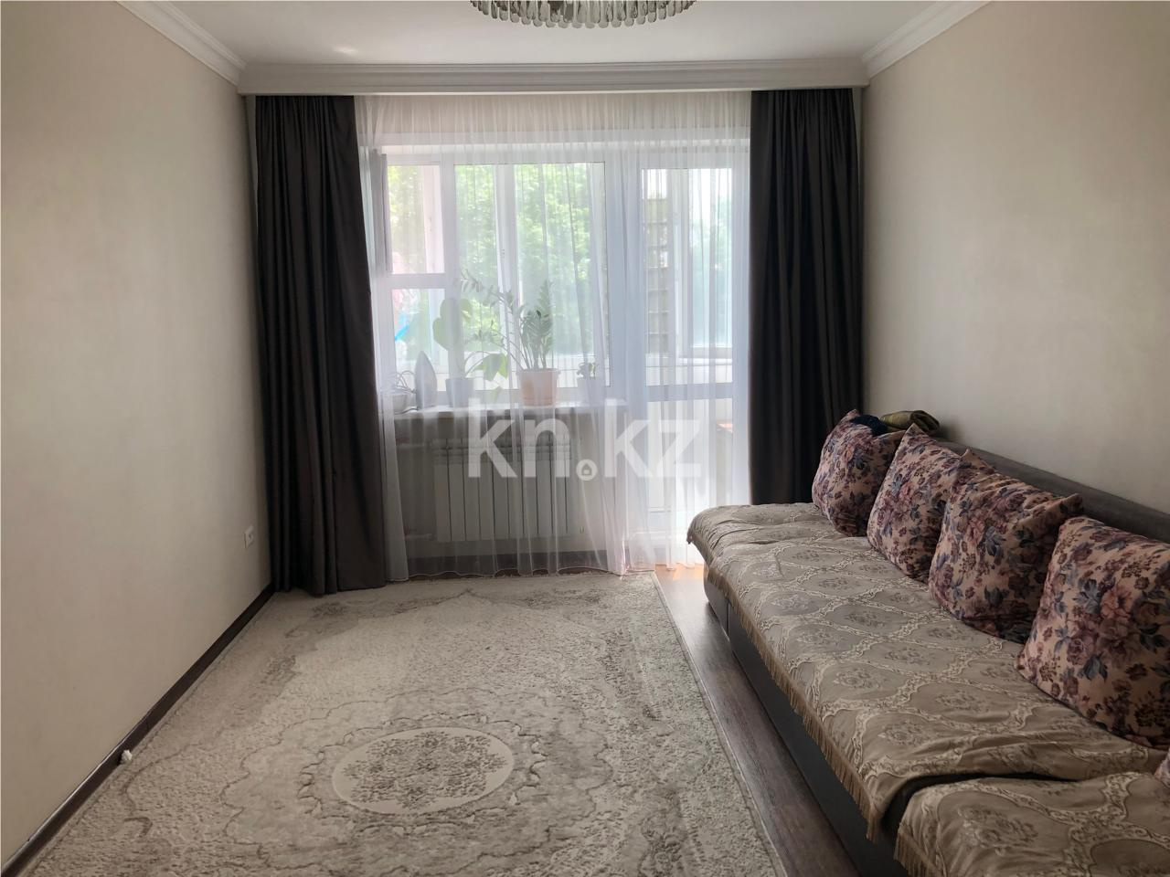 Продажа 5-комнатной квартиры, 75 м², 2 кв-л, дом  24 - Продажа  пятикомнатных квартир в Караганде фото 1 из 18