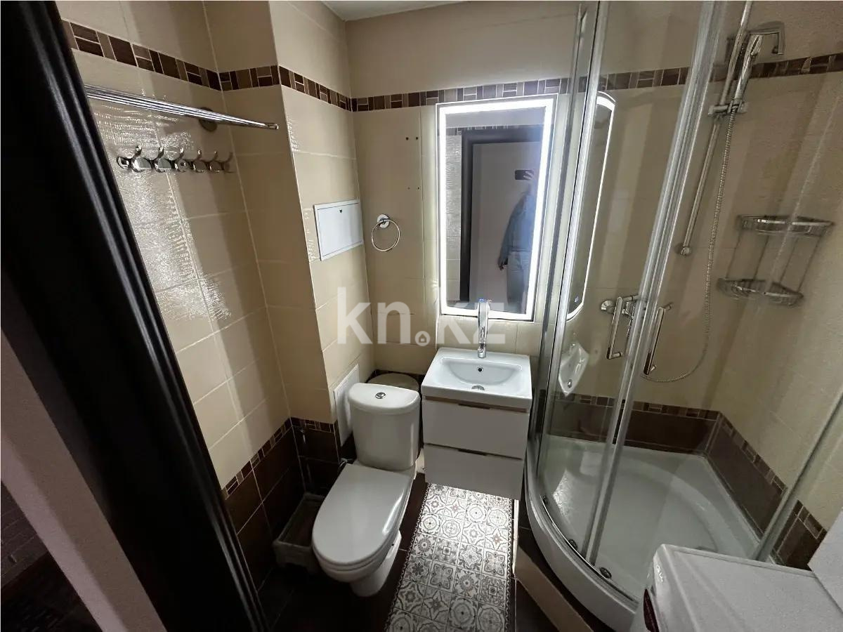 Продажа 3-комнатной квартиры, 56.2 м², ул. Манаса, дом  19 в Алматы - фото 5