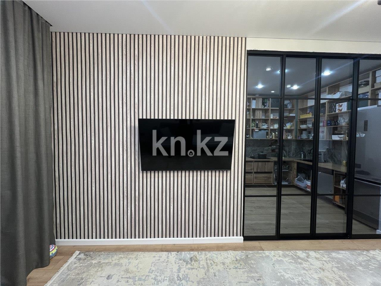 Продажа 4-комнатной квартиры, 104 м², ул. Кулкыбаева - Продажа квартир в Караганде фото 3 из 19