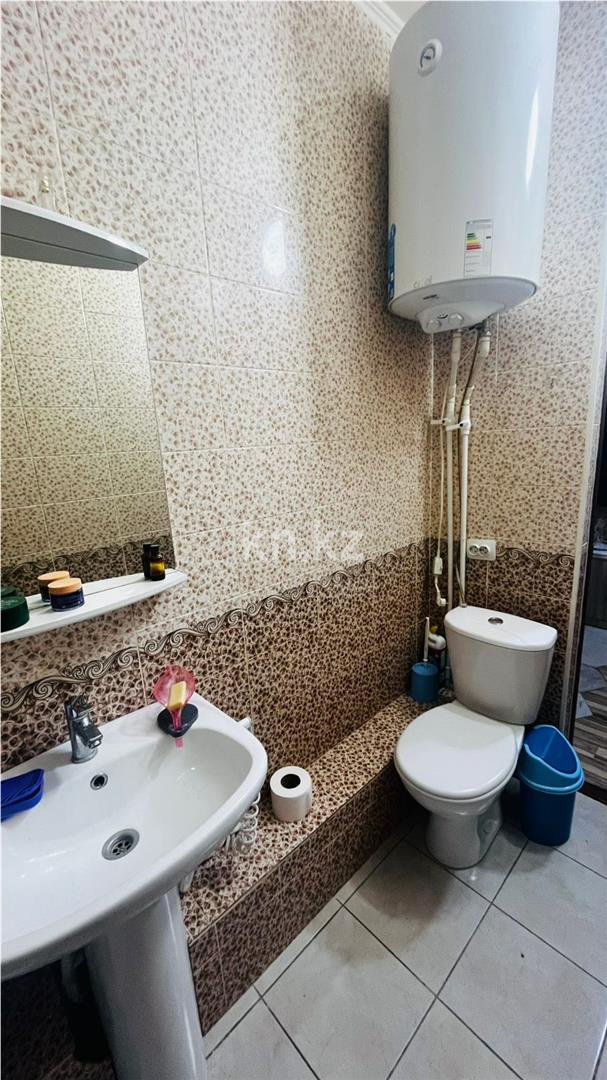 Продажа 1-комнатной квартиры, 35 м², ул. Момышулы - Продажа  однокомнатных квартир в Караганде фото 10 из 15